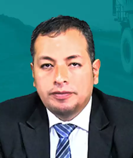 Mg. Efrain Cortez